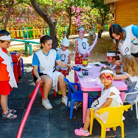 Daima Biz Hotel - Dolusu Aquapark Access-2